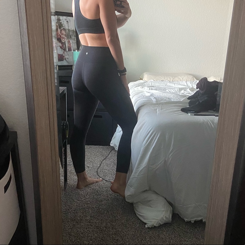Lululemon Black Wunder Under HR